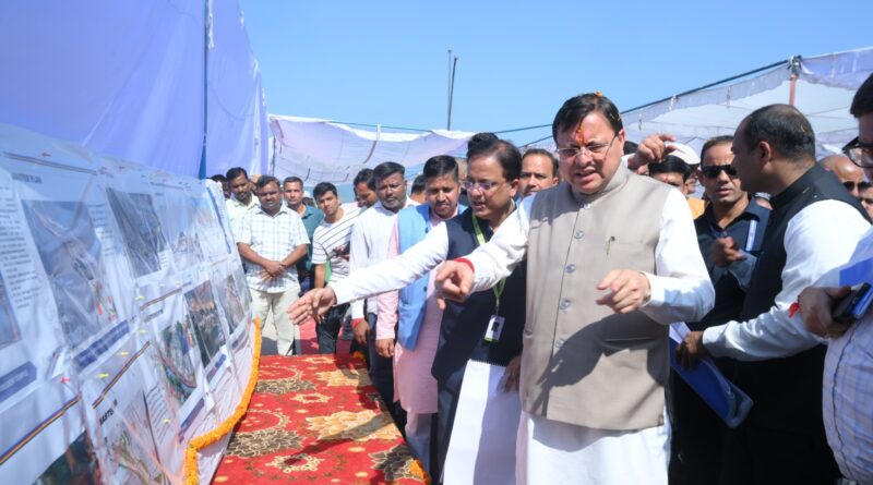 CM धामी ने ₹185.20 करोड़ की लागत से बनने वाले शारदा कॉरिडोर के पहले चरण की शुरुआत की और इसे आस्था व विकास का प्रतीक बताया।