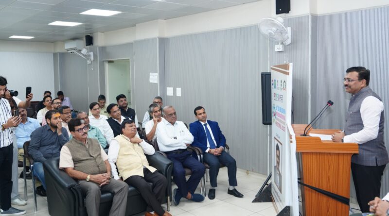 आनंद बर्द्धन ने बताया कि वैज्ञानिक संस्थानों से सहयोग बढ़ाने को राज्य स्तर पर एक साझा मंच तैयार किया जाएगा।