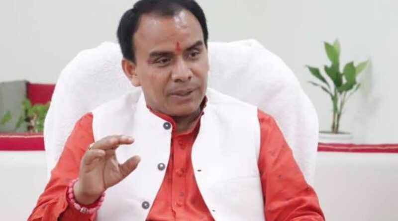 शिक्षा विभाग में चार अधिकारियों को पदोन्नति का लाभ मिला, शासन ने निर्देश दिए कि वे शीघ्र कार्यभार ग्रहण करें।