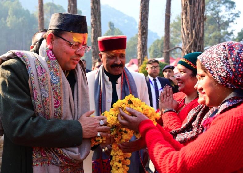 मुख्यमंत्री धामी ने उत्तरकाशी विंटर टूरिज़्म कॉन्क्लेव में पर्यटन के नए अवसरों पर किया संवाद