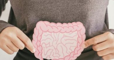 पेट की अनदेखी बन सकती है जानलेवा, तेजी से बढ़ रहा बाउल कैंसर का खतरा