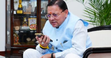 सीएम धामी ने बोर्ड परीक्षा में उत्कृष्ट प्रदर्शन करने वाले विद्यार्थियों से फोन पर बात कर बधाई दी।