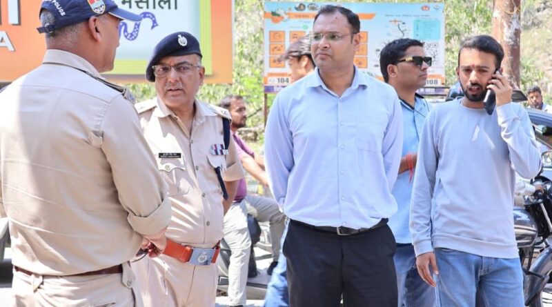 कर्णप्रयाग में एनएच-07 पर यातायात सुचारु, विवाद के बाद प्रशासन ने संभाला मोर्चा
