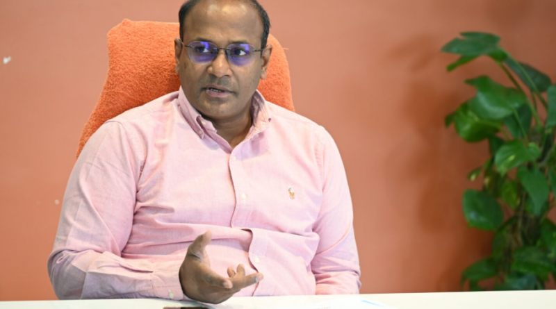 मुख्य निर्वाचन अधिकारी ने की SIR अभियान की समीक्षा, तीन दिन में 19 लाख से अधिक फार्म वितरित