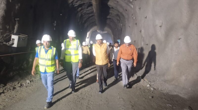 मुख्य सचिव आनन्द बर्द्धन ने किया लखवाड़ बहुउद्देशीय परियोजना का स्थलीय निरीक्षण