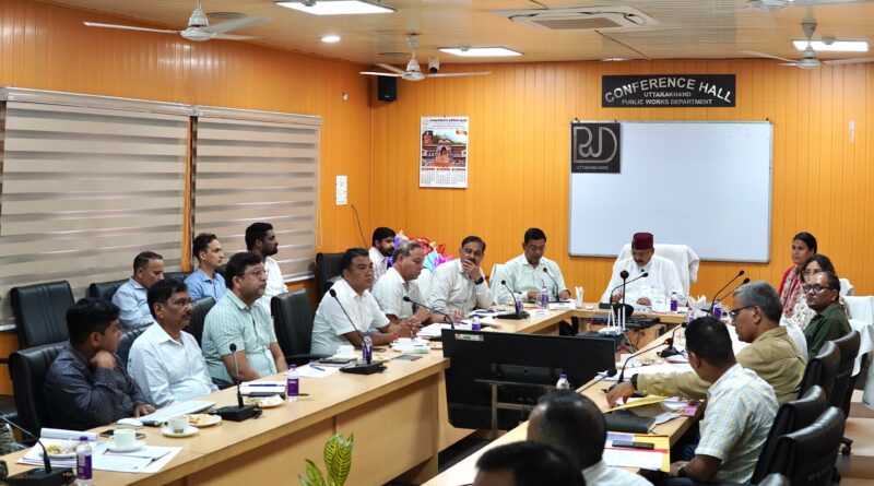 वन भूमि हस्तांतरण प्रकरणों का समय से करें निस्तारण : महाराज