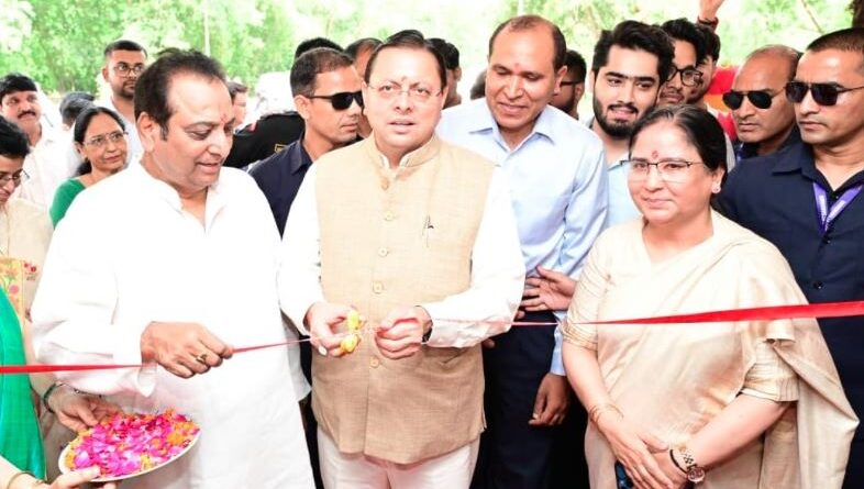 मुख्यमंत्री ने दून विश्वविद्यालय के दीक्षारम्भ सत्र का किया शुभारंभ