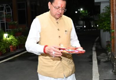 प्रधानमंत्री नरेंद्र मोदी के जन्मदिवस पर मुख्यमंत्री धामी ने जलाया ‘आशीर्वाद का दीया’