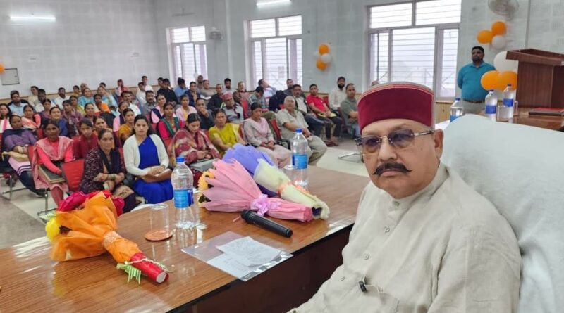 महाराज ने मौके पर ही किया जन समस्याओं का निस्तारण, श्रम विभाग द्वारा आयोजित श्रमिक पंजीकरण एवं नवीनीकरण शिविर में किया प्रतिभाग